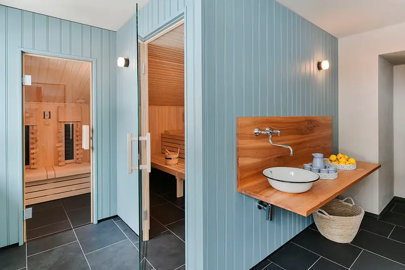 Die kleine Sauna im Zimmer Nr. 15